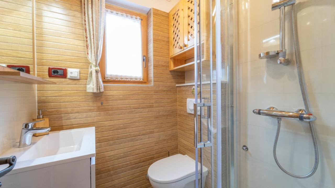 Chalet House Olga 크르니 루그 외부 사진